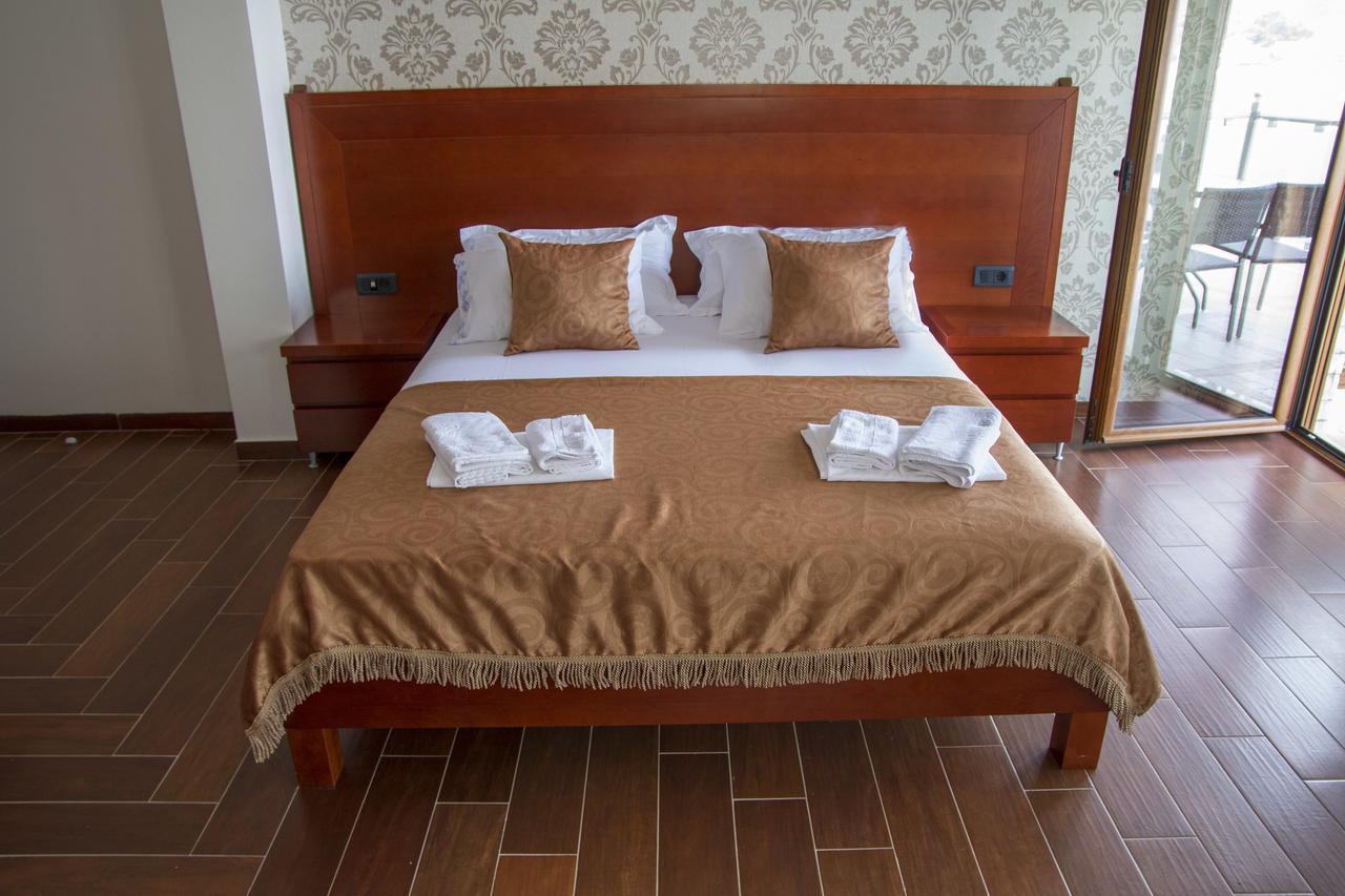 Hotel Velkom Sutomore Eksteriør bilde